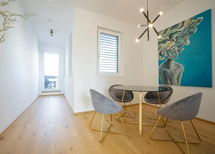 Appartamento Orestaliving - Penthouse With Designer Renovation